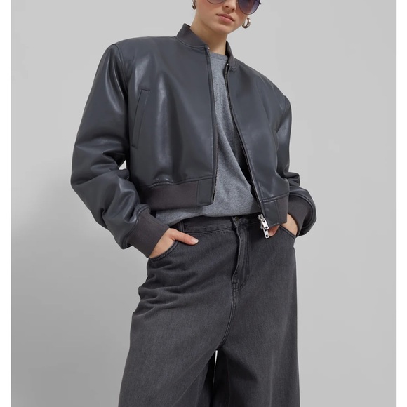 The Frankie Shop Micky cropped bomber jacket NWT - Picture 3 of 6